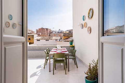 Balcony/Terrace, Balcony/Terrace