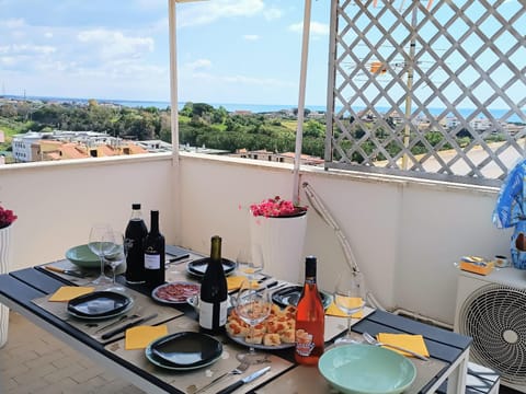Attico di Design vista mare Apartment in Lazio