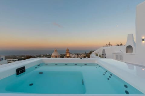 Aleanna Traditional Villa Fira Villa in Thera