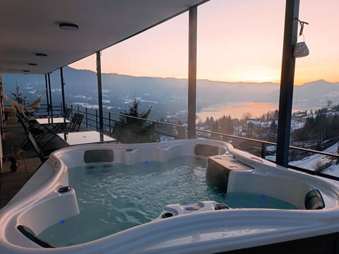 Natural landscape, Hot Tub, Mountain view, Sunset