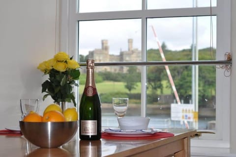 Castle View Stornoway Apartment in Scotland