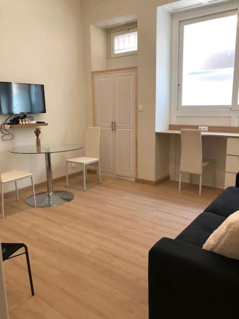 Charmant studio à 2 pas de Monaco. Apartment in Avenue du Carnier