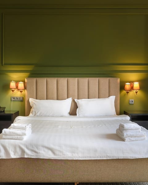 Bed, Bedroom