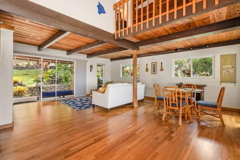 Seabreeze Hawaii Kai - 30-Night Minimum House in Hawaii Kai