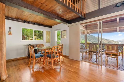 Seabreeze Hawaii Kai - 30-Night Minimum House in Hawaii Kai