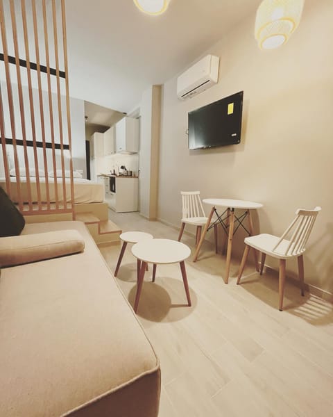 Living room, Photo of the whole room, Dining area