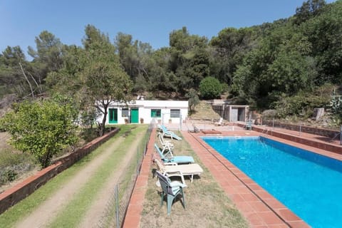 Property building, Natural landscape, Swimming pool