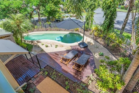 Patio, Day, Garden, Garden view, Pool view, Swimming pool, sunbed