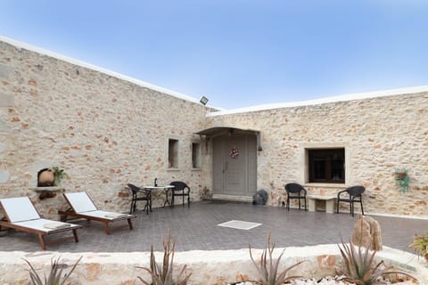 Property building, Balcony/Terrace