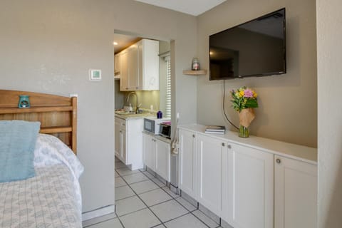 Tucson Studio with Private Backyard - Great Location Apartment in South Tucson