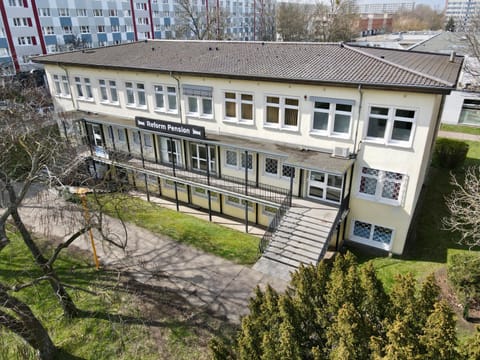 Property building, Facade/entrance, Garden view