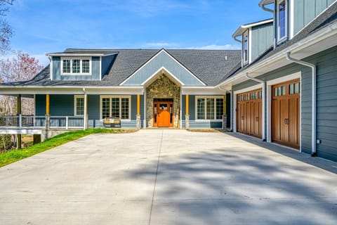 Lazy Lake Escape House in Lake Anna