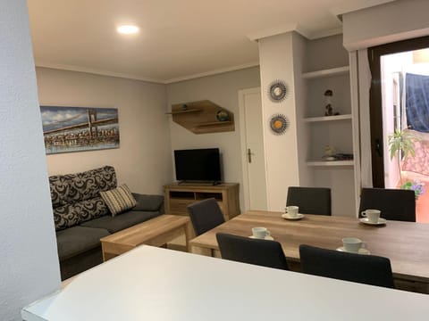 Communal lounge/ TV room, Seating area