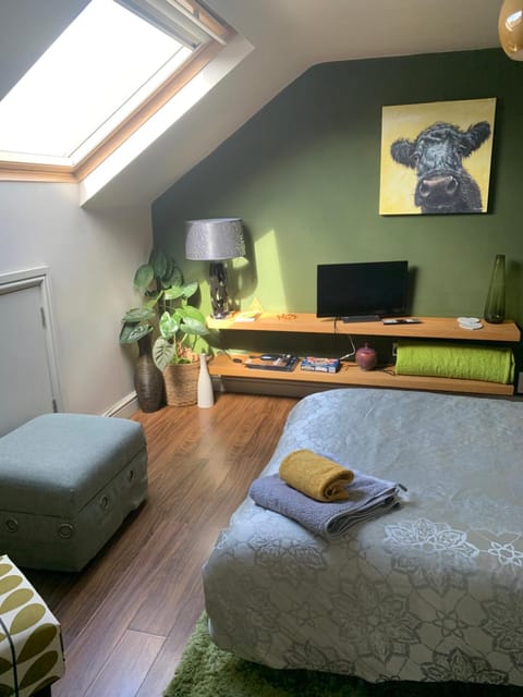 First floor Pad Carterton near Burford Bed and Breakfast in West Oxfordshire District