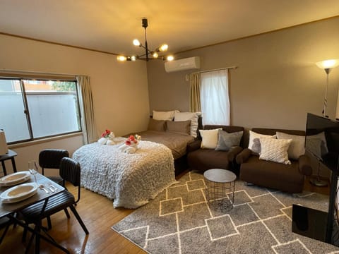 Property building, Photo of the whole room