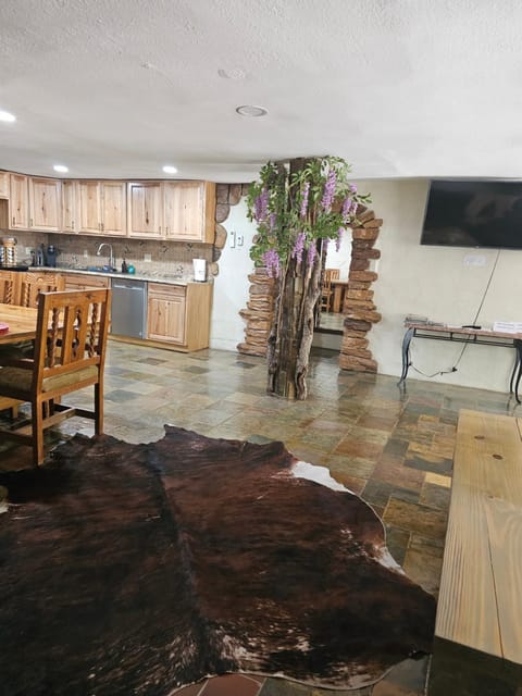 Your comfy home in Colorado Springs Apartment in Old Colorado City