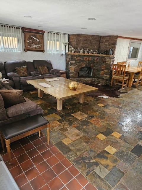 Your comfy home in Colorado Springs Apartment in Old Colorado City