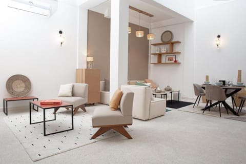 Living room, Seating area