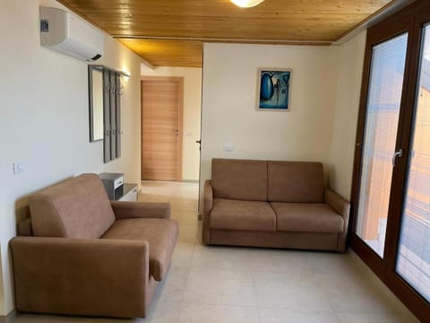 Perla Top Floor Apartment Apartment in Sirmione