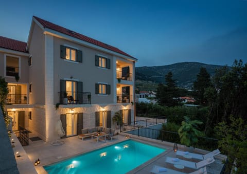 Villa Mirta Apartment in Bol