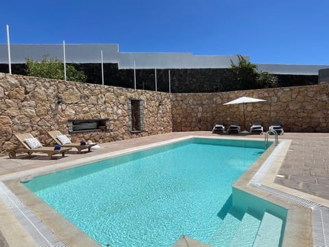 BBQ facilities, Solarium, Pool view, Swimming pool, sunbed