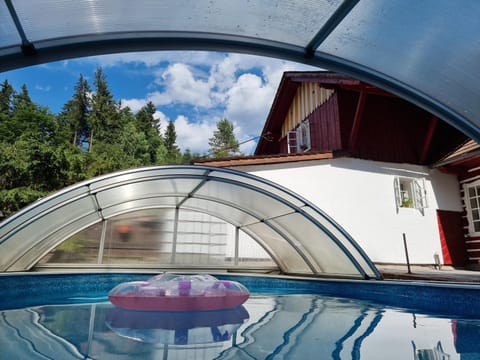 Garden, Swimming pool