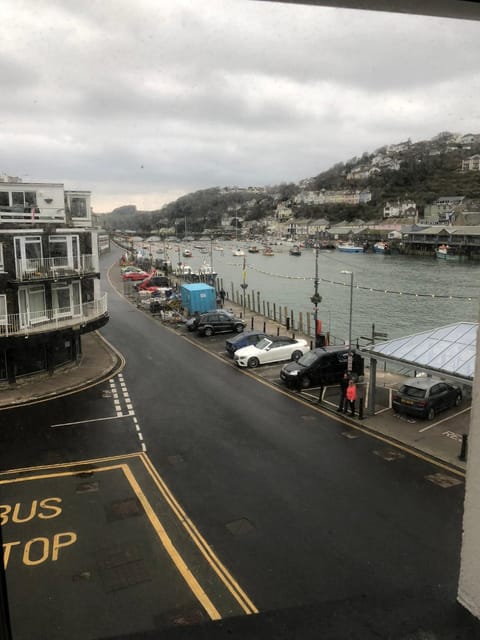 4 Quay View, Looe House in Looe