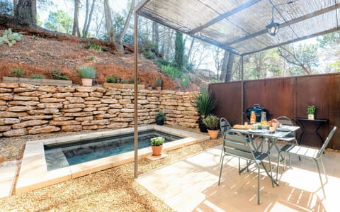 Patio, Spring, Day, Garden, Dining area, Garden view, Pool view, Swimming pool