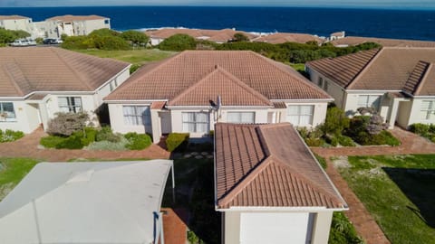 241 hermanus beach club House in Hermanus