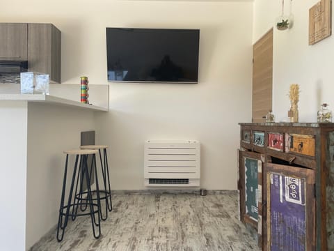 ( Mine de rien ) House in French Riviera