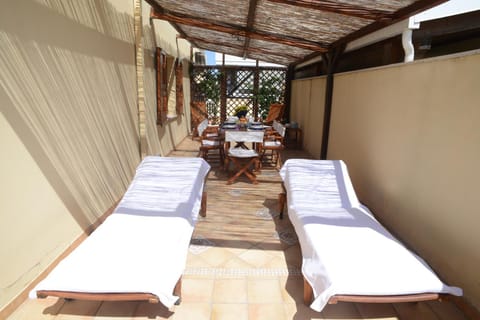 TopFloor apt with furnished terrace near the sea Apartment in Alghero