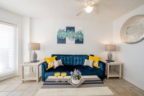 Living room, Seating area, fireplace
