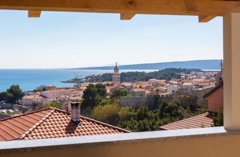 Nearby landmark, View (from property/room), Balcony/Terrace, Balcony/Terrace, Beach, City view, Garden view, Landmark view, Sea view