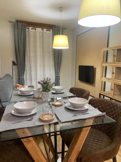 Communal lounge/ TV room, Dining area