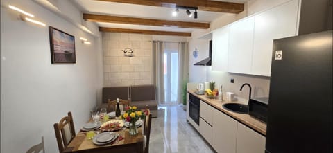 Apartments Dinko Podstrana Apartment in Podstrana