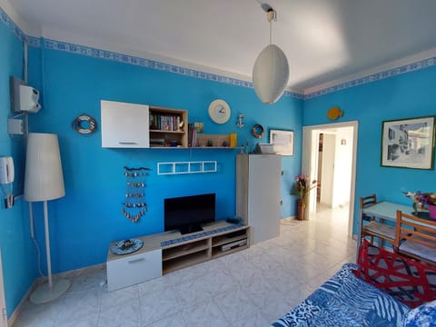 TV and multimedia, Living room, Dining area