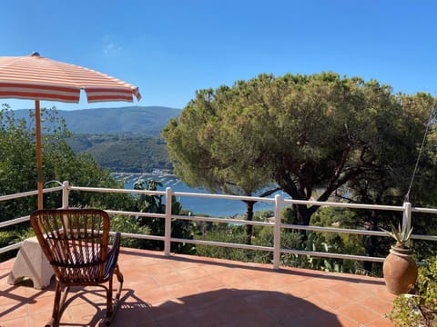 Patio, Natural landscape, View (from property/room), Balcony/Terrace, Balcony/Terrace, Dining area, Sea view