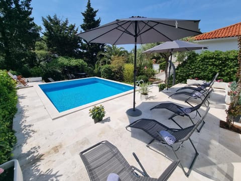 Villa Ilaria Villa in Bol