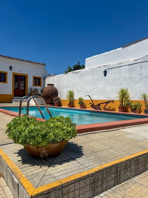 Pool view, Swimming pool, sunbed