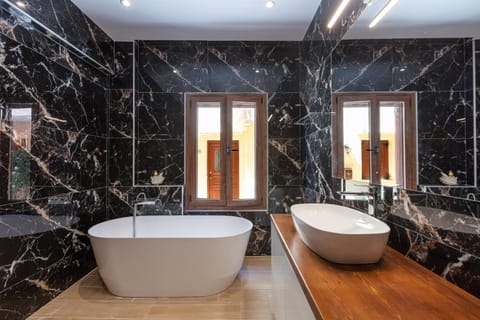 Toilet, Bathroom, Bath