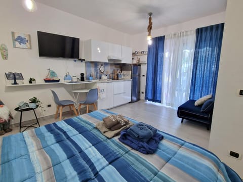 Kitchen or kitchenette, Living room, Photo of the whole room