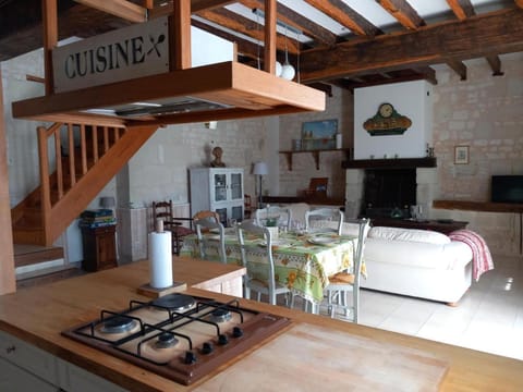 Le prieure House in Morton