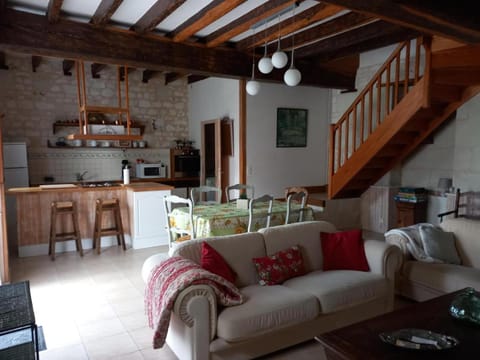 Le prieure House in Morton