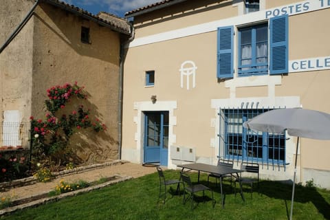 La boite aux lettres House in Centre-Val de Loire