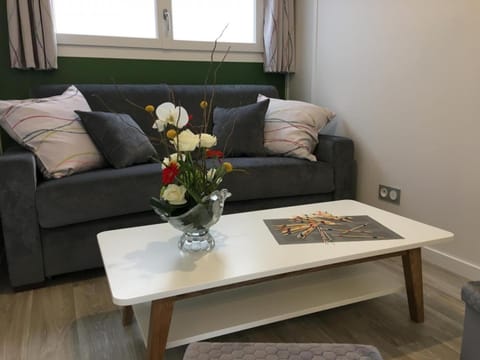 Granny la vallee des noyers House in Centre-Val de Loire