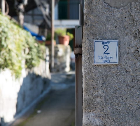 DonPeppeHouse House in Minori