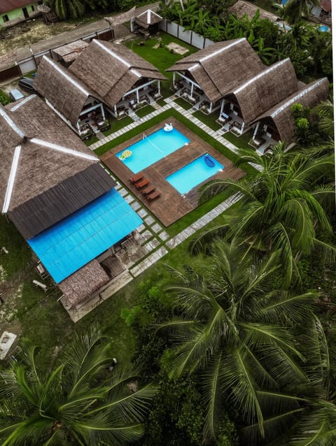 Property building, Bird's eye view, Pool view, Swimming pool