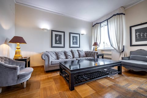Communal lounge/ TV room, Living room