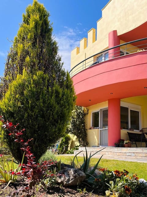 Property building, Garden