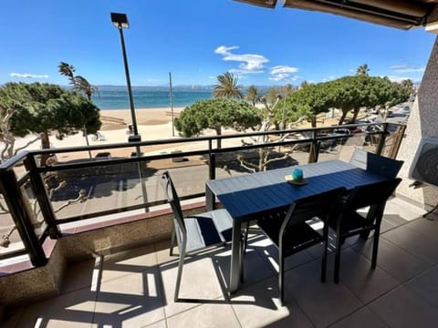View (from property/room), Balcony/Terrace, Beach, Sea view